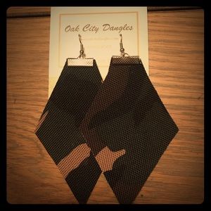 Oak city Dangles Camo earrings lg New, Handmade